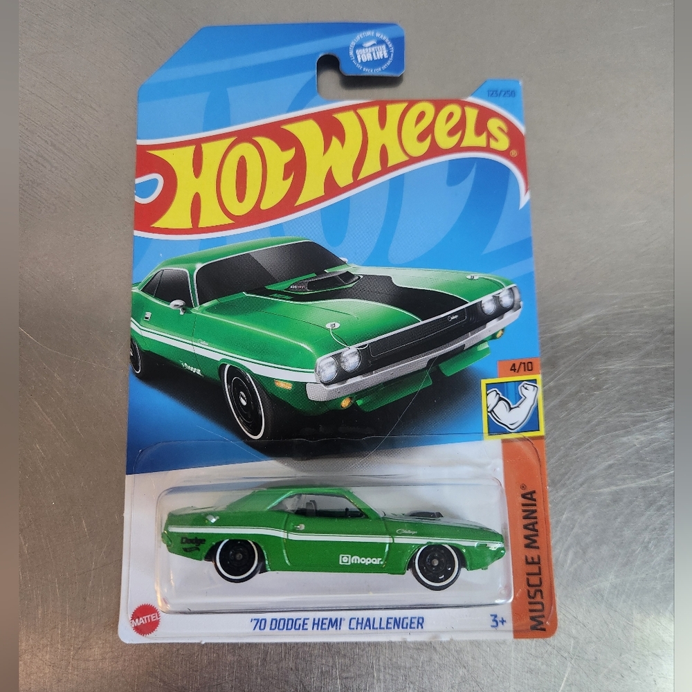 Hot Wheels Green '70 Dodge Hemi Challenger